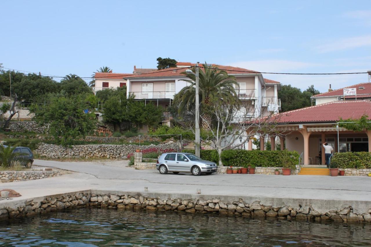 Apartments By The Sea Jakisnica, Pag - 21384 Лун Экстерьер фото